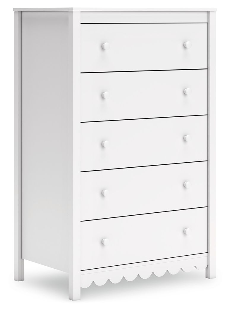 Hallityn White Five Drawer Chest